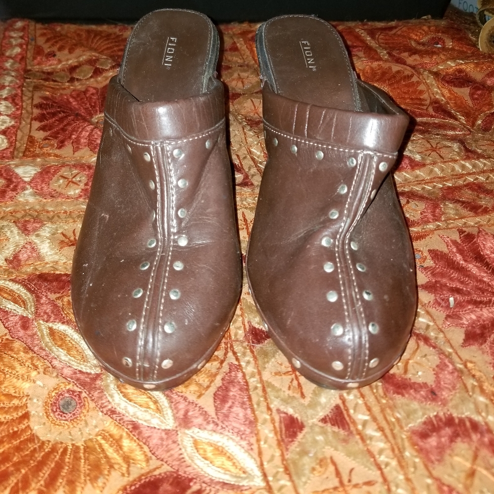 Heeled clogs - Picture 4 of 4